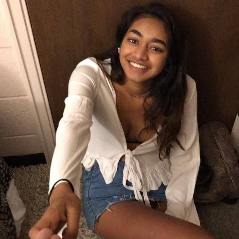 Meet your Posher, Sweeya